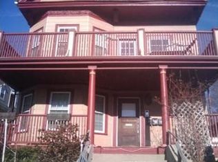 35 Kerwin St #1, Dorchester Center, MA 02124