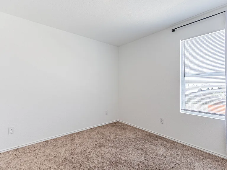 31708 Ambrose St — Photo 24