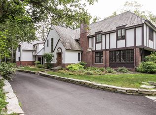 256 Ravine Dr, Highland Park, IL 60035