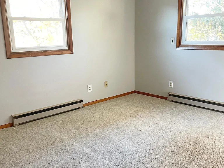 3041 Meadowbrook Dr #4 — Photo 6