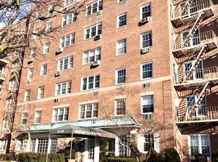 15135 84th St APT 5B, Jamaica, NY 11414