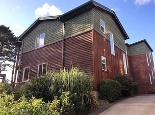 8914 Pelican Ln, Manzanita, OR 97130