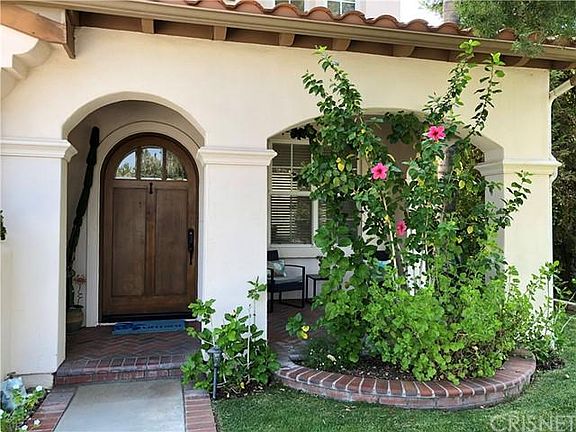 3rd image of 28020 Liana Ln