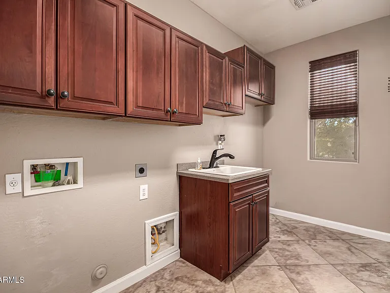 9246 W Molly Ln — Photo 46