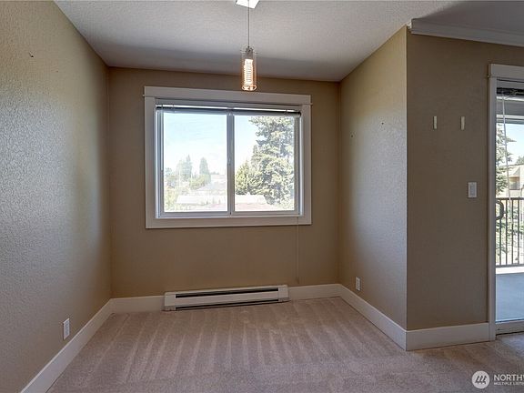 4th image of 939 N 101st Street #302