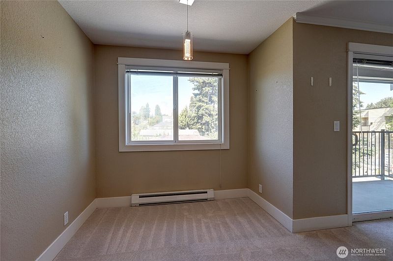 4th image of 939 N 101st Street #302
