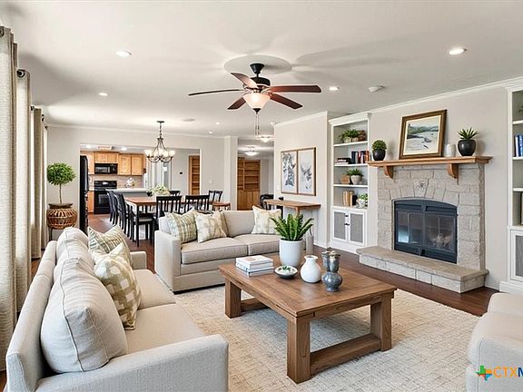 3rd image of 185 Trails End Rd