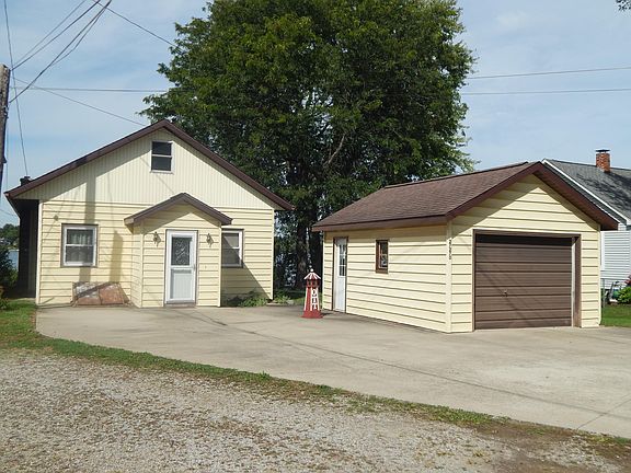 4th image of 27270 Oak Dr