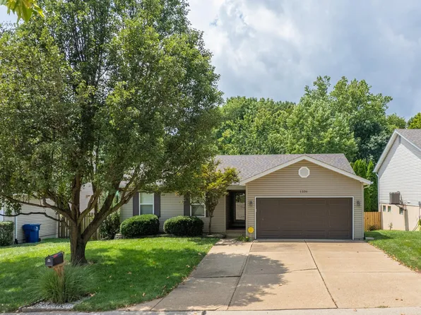 1336 Apple Hollow Dr, Arnold, MO 63010