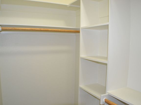3rd image of 1101 Southridge Ln