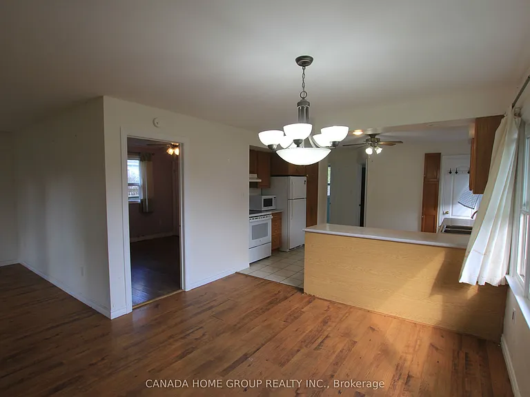931 Goldie St — Photo 12