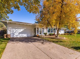 1617 W Acre Dr, Muscatine, IA 52761