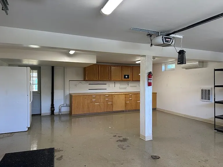 307 Evergreen St — Photo 18