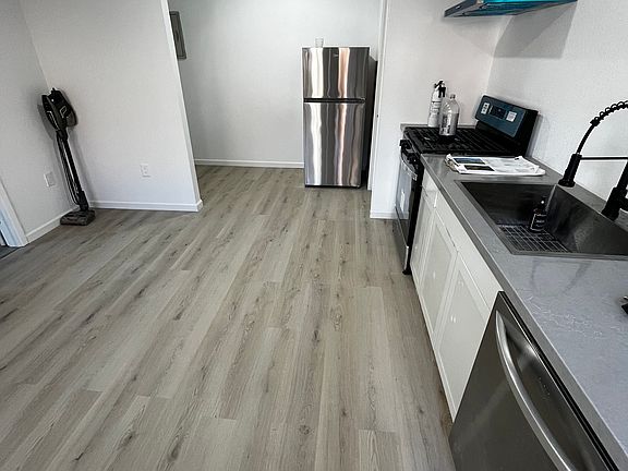 3rd image of 804 Elisa Way #B