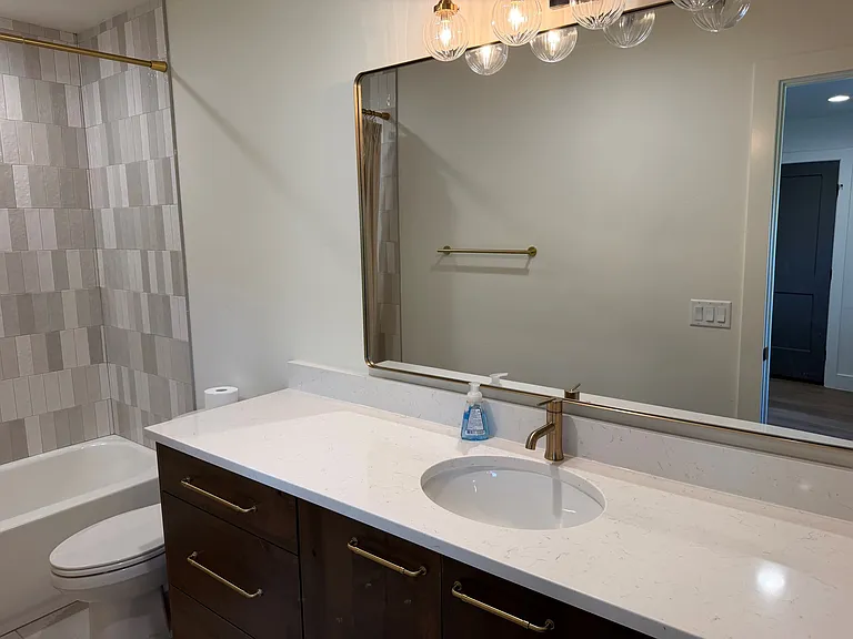 En-suite bathroom for upper level king bedroom