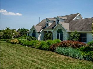 15 Jacqueline Way, Tiverton, RI 02878