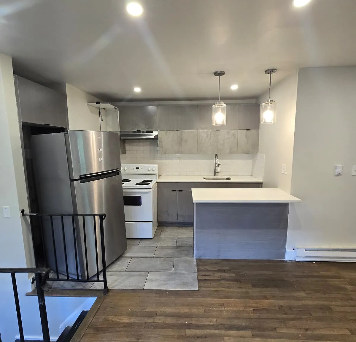 2 bed, $1,895 — Photo 1