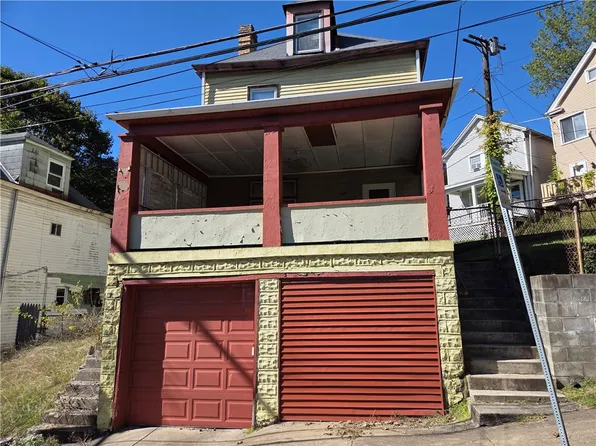 8425 Dersam St, Pittsburgh, PA 15235