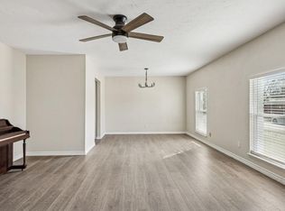 9702 White Ash Rd, Dallas, TX 75249