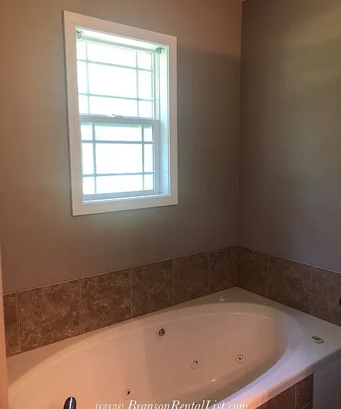 370 S Woods Way — Photo 13