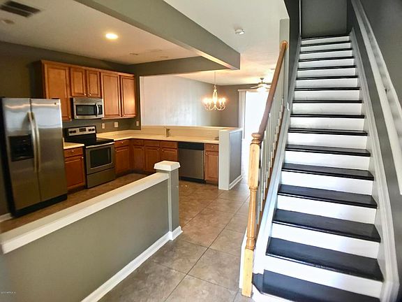 2nd image of 4109 Rosecliff Ln