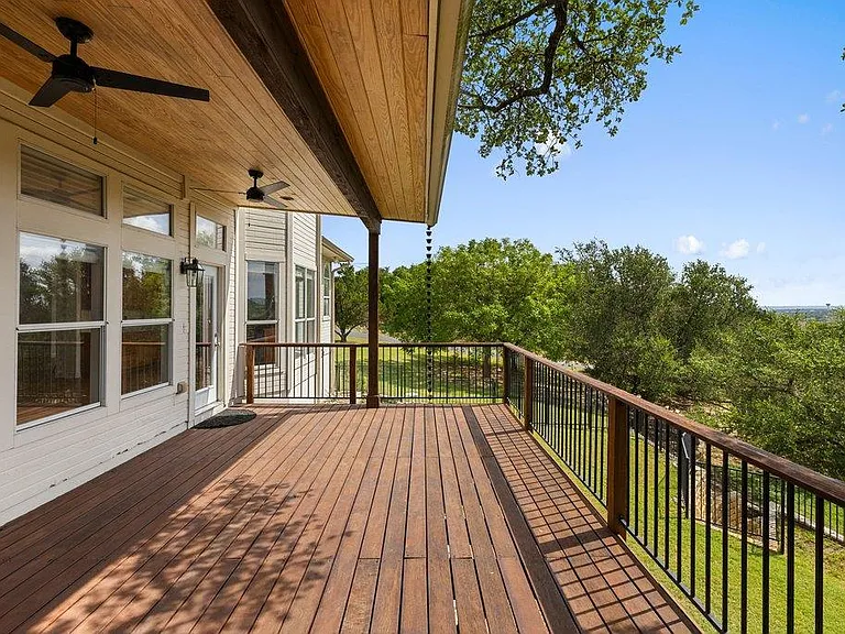 17133 Majestic Ridge Rd — Photo 30