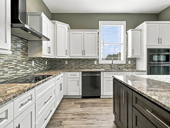 4th image of 1024 Muscovy Pl.