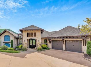 209 Craggy Rock Ln, Landrum, SC 29356
