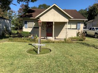 2720 2nd Ave, Groves, TX 77619