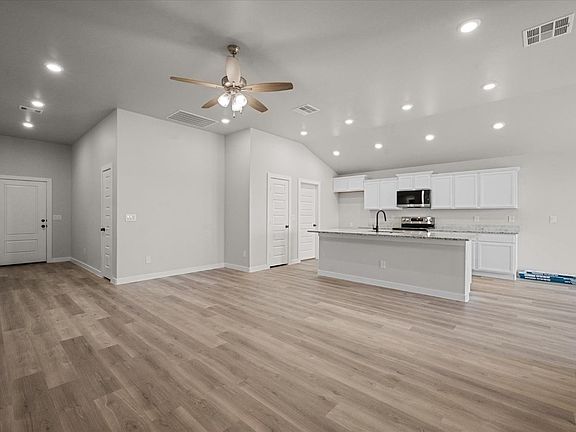 4th image of 3406 Good Prairie Ave