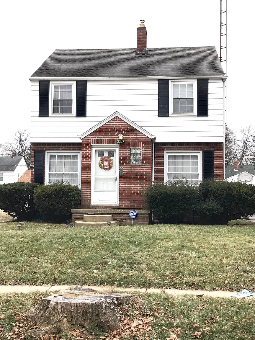2247 Portsmouth Ave photo 1