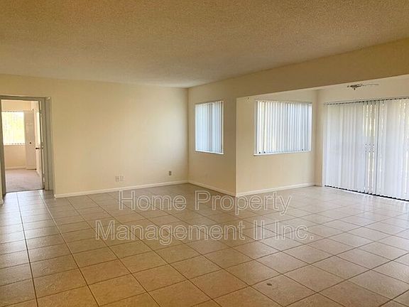 5th image of 528 Shady Pine Way APT D2