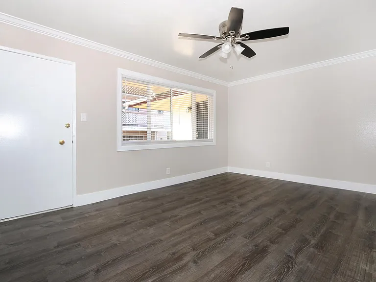 316 N Moore Ave #E — Photo 5