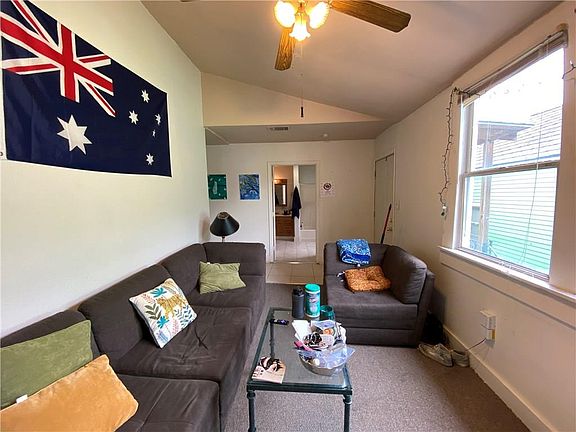3rd image of 3914 Camp St APT D