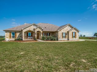 113 Triple Crown Dr, La Vernia, TX 78121