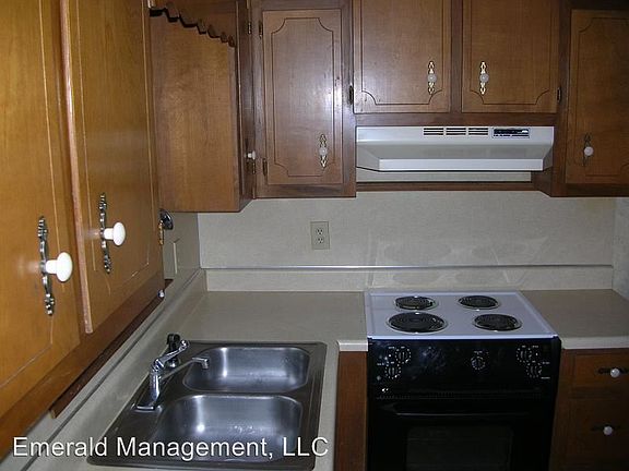 2nd image of 2170 Kings Gate Cir APT D