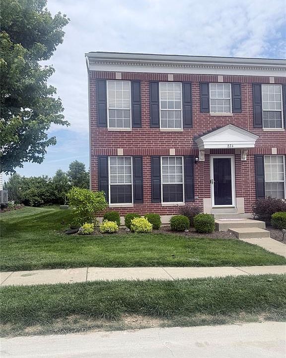 1st image of 824 Brookmead Dr