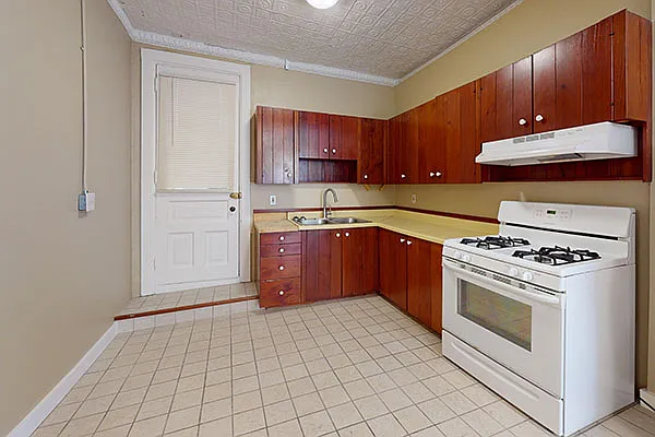 210 3rd St. — Photo 3