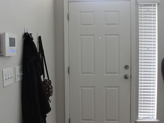 3rd image of 681 Reese Ave