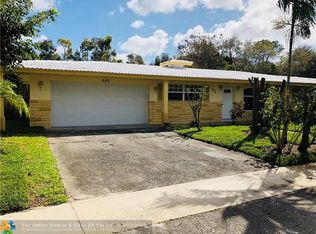 590 NW 43rd Ave, Plantation, FL 33317