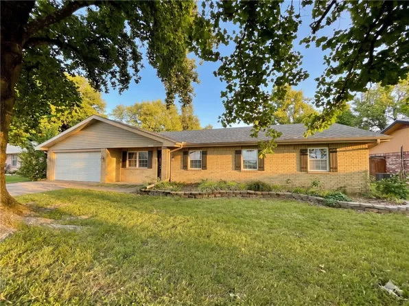 4102 Watkins Ave, Springdale, AR 72762