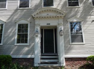 599 Middle St APT 5, Portsmouth, NH 03801