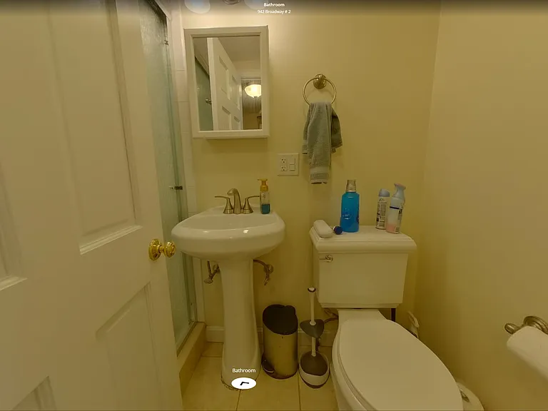 942 Broadway #3 — Photo 16