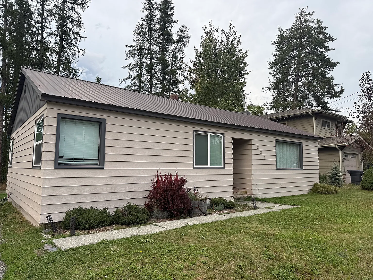 3 bed, 1160 sqft, $2,500 — Photo 2
