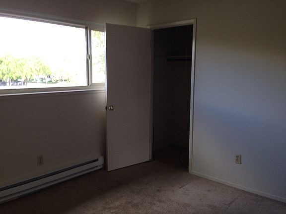 5th image of 294 E Cotati Ave APT 1