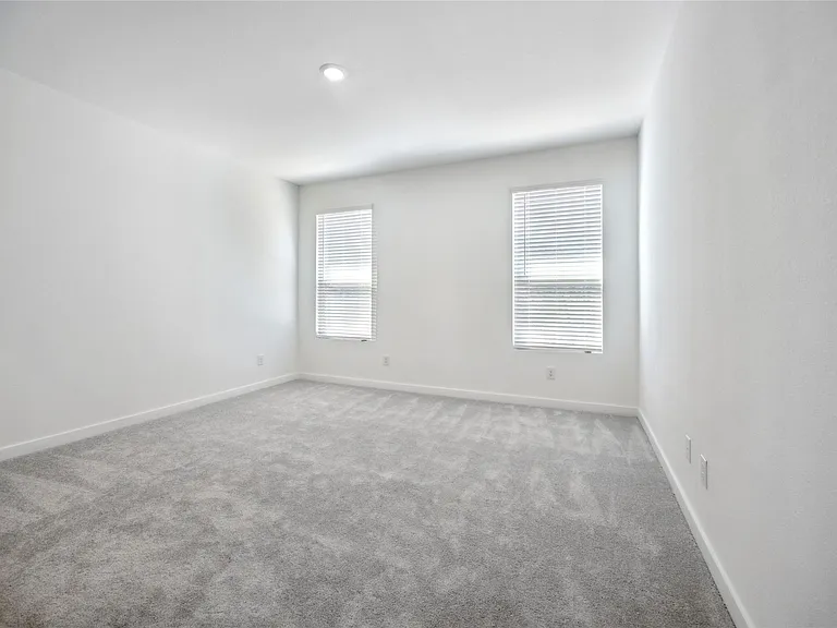 10013 Warlander Dr — Photo 13