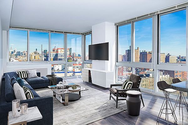 1st image of 229 Chrystie St APT 811