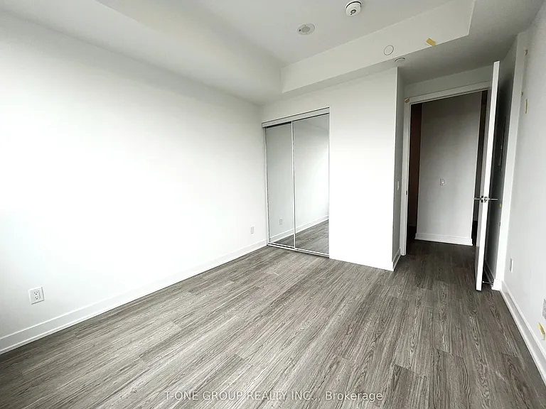 8188 Yonge St #317 — Photo 6