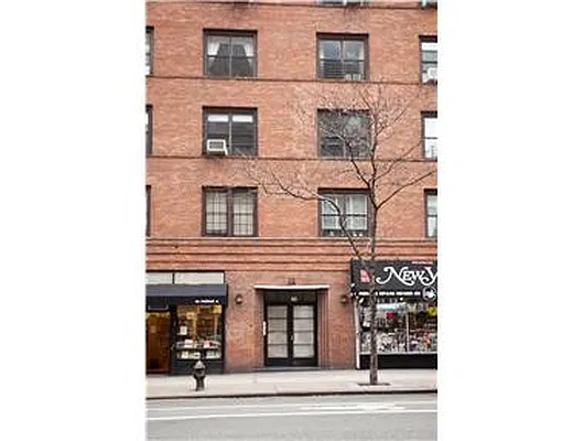 Rented by Douglas Elliman | media 22