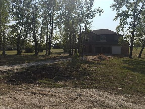 5th image of 130 Bluebonnet Ln